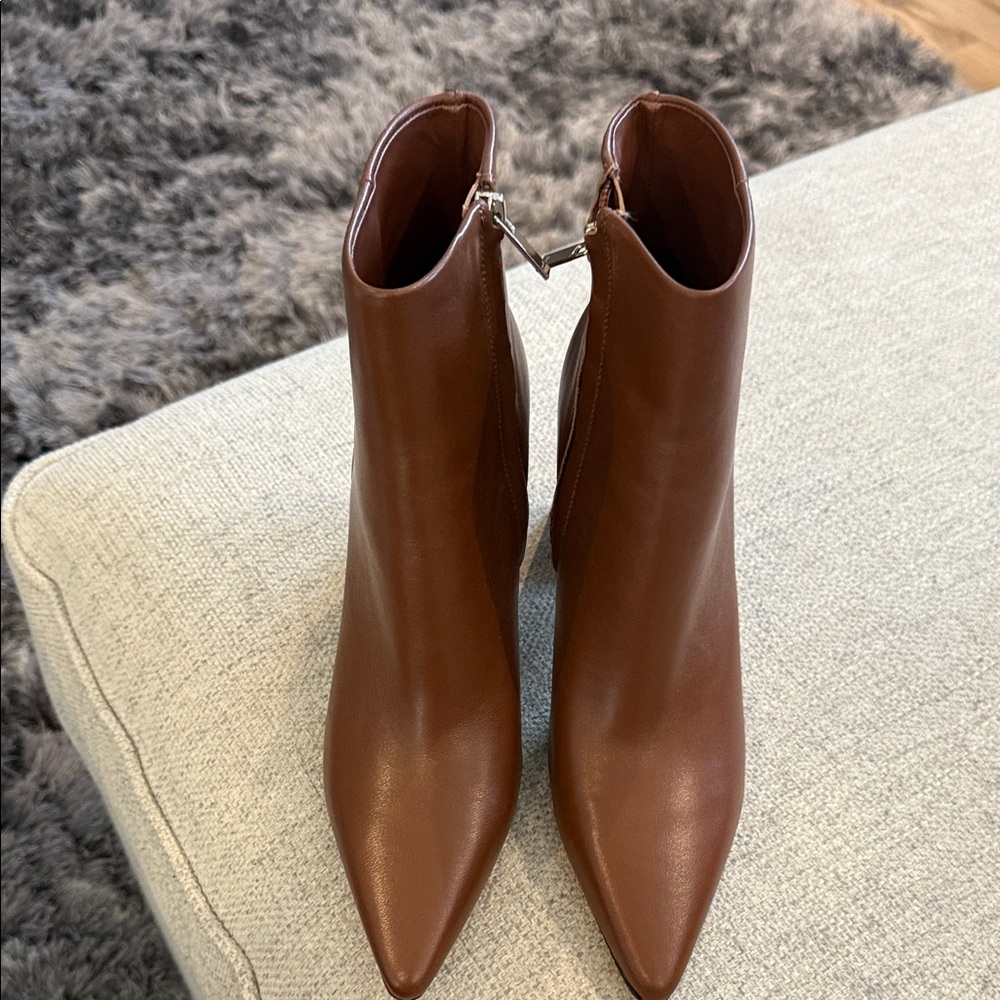 Marc Fisher LTD Brown Leather Block Heel Ankle Boots Women’s Size 7.5 Never Worn